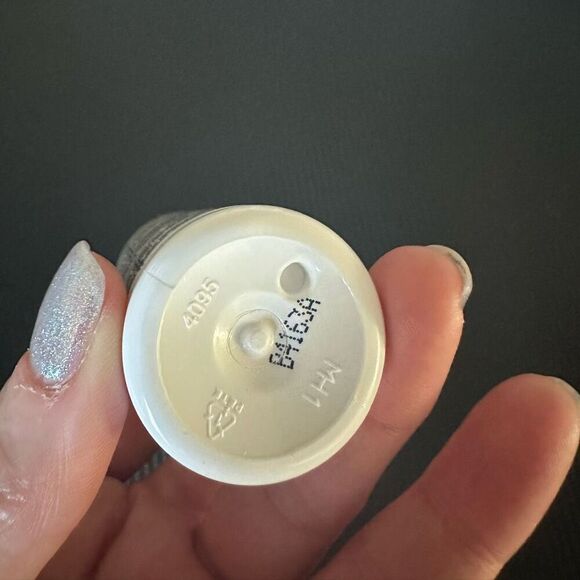 Color WOW Raise the Root Thicken + Lift Spray - Picture 4 of 4